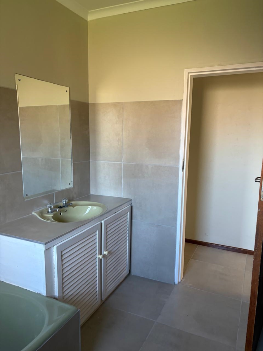 4 Bedroom Property for Sale in Boskloof Eastern Cape